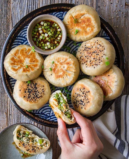 Crispy Bottom Veggie Buns