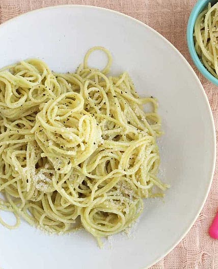 Easy Avocado Pasta