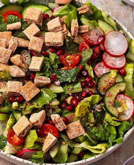 Easy Lebanese Fattoush Salad Recipe (Oil-Free)