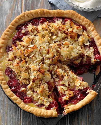 Macaroon Cherry Pie