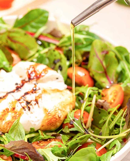 Burrata Salad with Balsamic Glaze