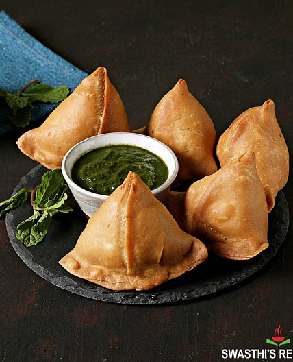 Samosa Recipe (Punjabi Potato Samosa)
