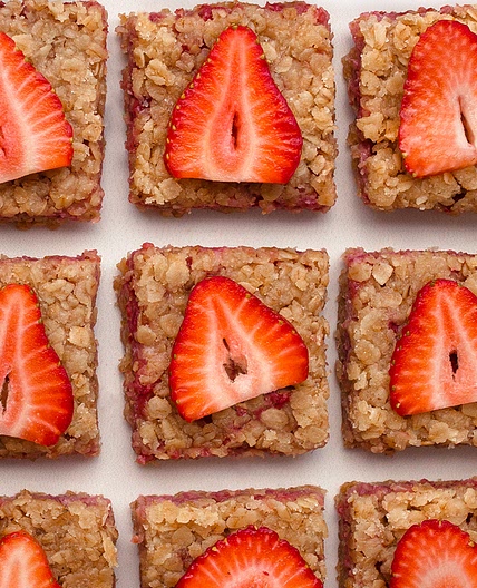 Strawberry Oatmeal Bars