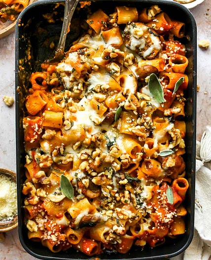 Pasta Bake with Pumpkin Tomato Sauce