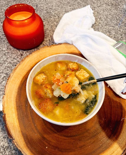 30 Minute Tuscan White Bean Vegetable Soup