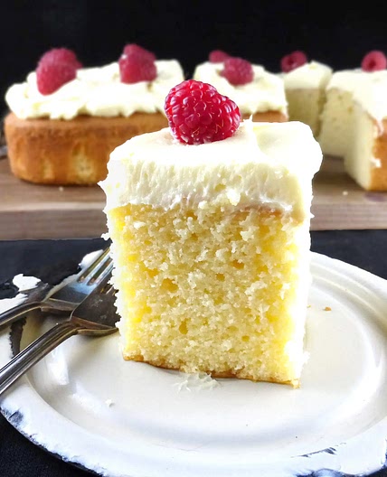 White Chocolate Spelt Cake with White Chocolate Frosting