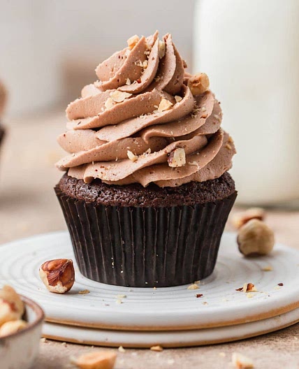 Chocolate Hazelnut Cupcakes with Nutella Buttercream