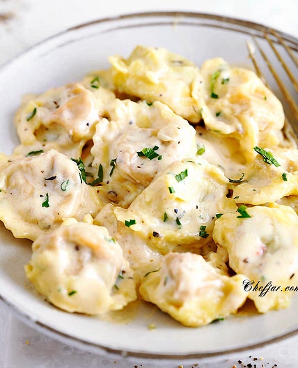 Best Creamy Garlic Butter Sauce for Tortellini