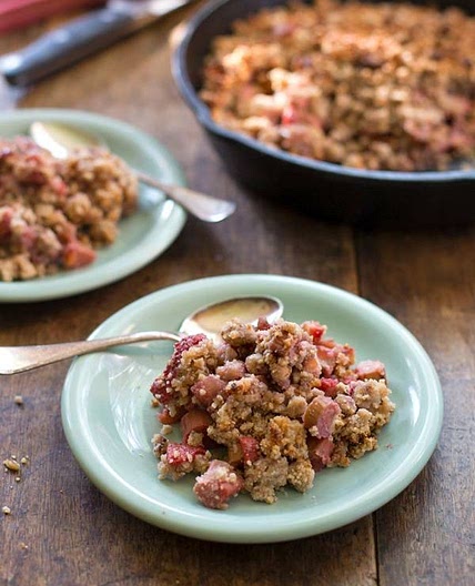 Strawberry Rhubarb Crisp - and it's paleo