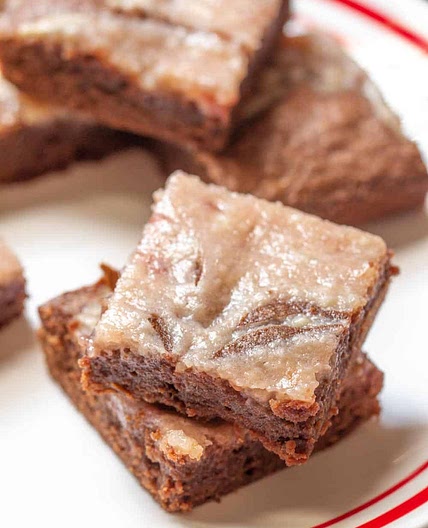 Strawberry Cheesecake Swirl Brownies