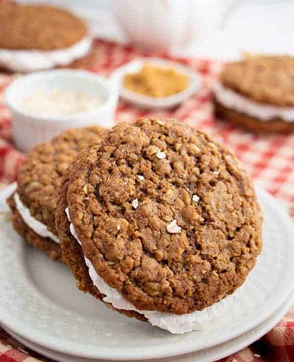 Vegan Oatmeal Cream Pies