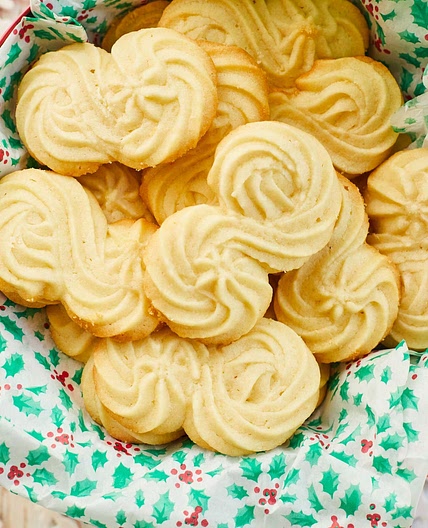 German Spritz Cookies (Spritzgebåck) Recipe