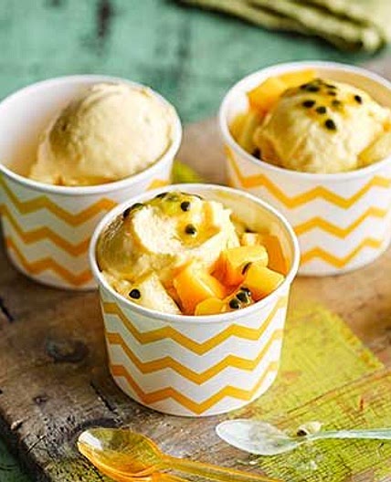 Frozen tropical fruit yogurt