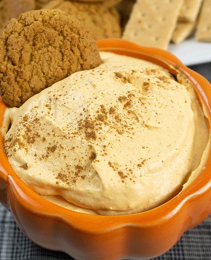 Pumpkin Cheesecake Dip (Pumpkin Fluff)