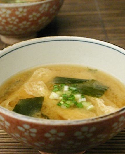 유부미역된장국