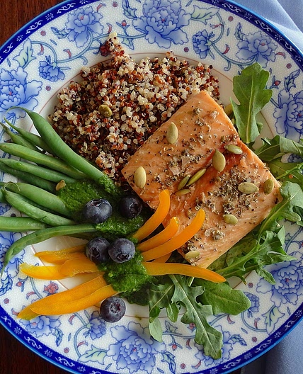 Salmon Bowl with Arugula Dressing
