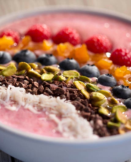 Berry Rainbow Smoothie Bowl