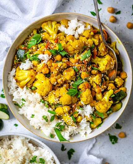 Cauliflower Chickpea Curry