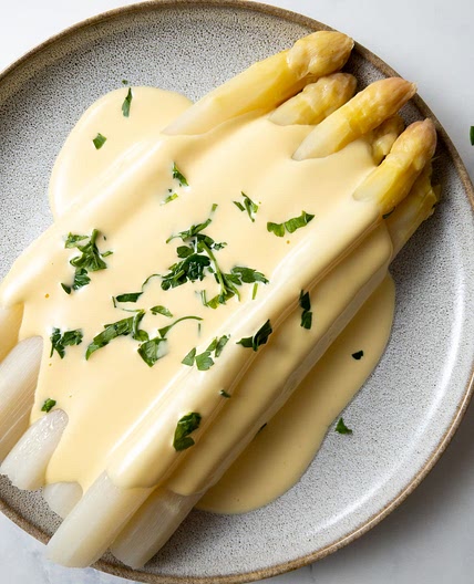 White Asparagus with Hollandaise Sauce