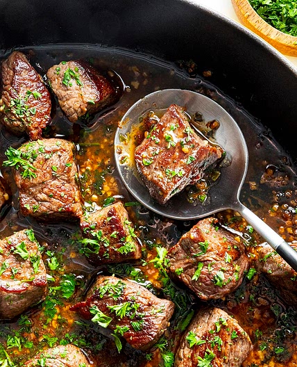 Garlic Butter Steak Bites (10 Minutes)