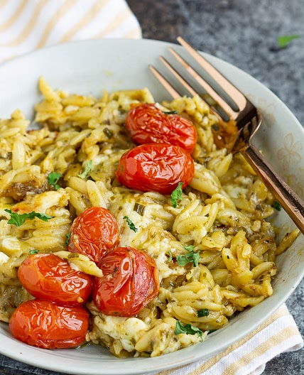 ONE PAN BAKED CAPRESE ORZO