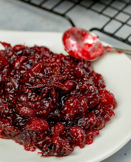 Keto Spiced Cranberry Sauce
