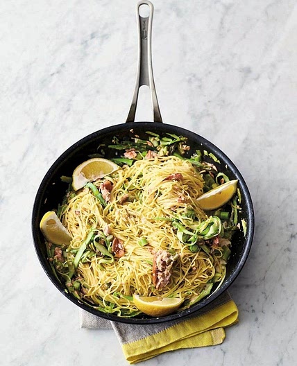 Hot-smoked salmon pasta