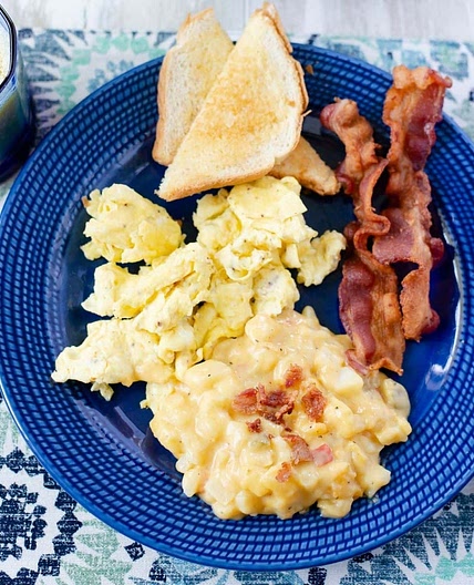 Crock Pot Cheesy Hash Brown Potatoes
