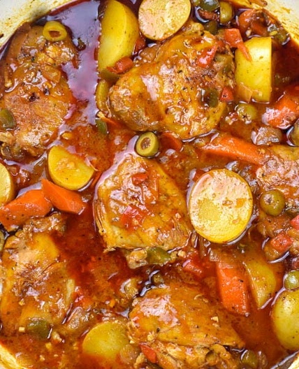 Fricase de Pollo (Cuban Pollo Fricassee)