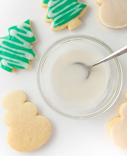 How to Make Icing with Icing Sugar and Water