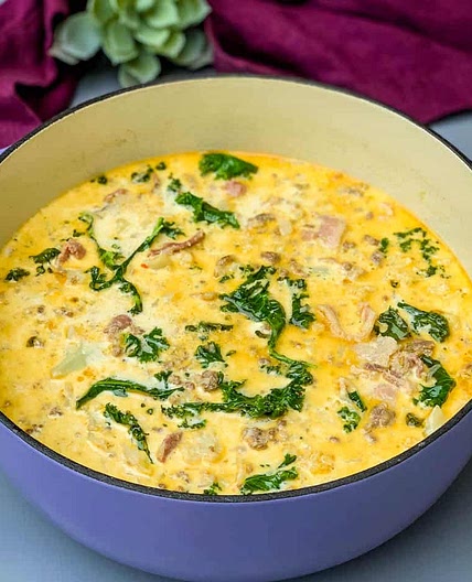 Easy, Keto Low-Carb Zuppa Toscana Soup