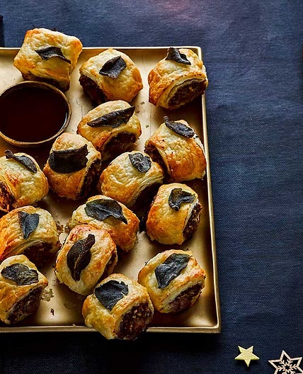 Christmas dinner sausage roll