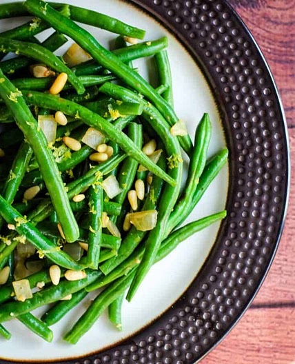 Vegan Green Beans with Lemon and Garlic