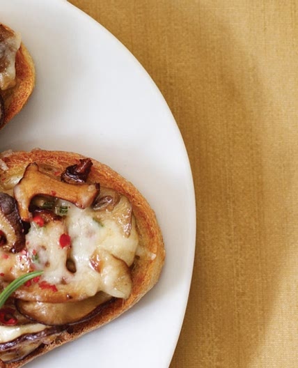 Rosemary Mushroom Crostini
