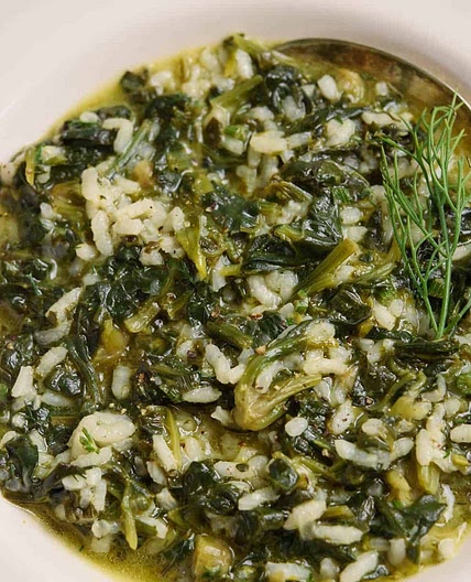 Greek Spinach Rice (Spanakoryzo)