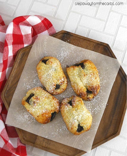 Low Carb Chocolate "Croissants"