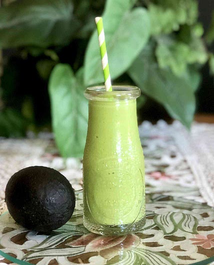 Keto Avocado-Spinach Smoothie
