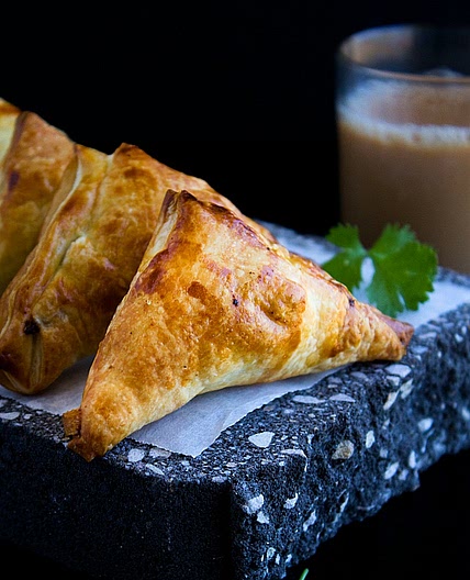 Keema Samosa | Minced Meat Samosa | Video