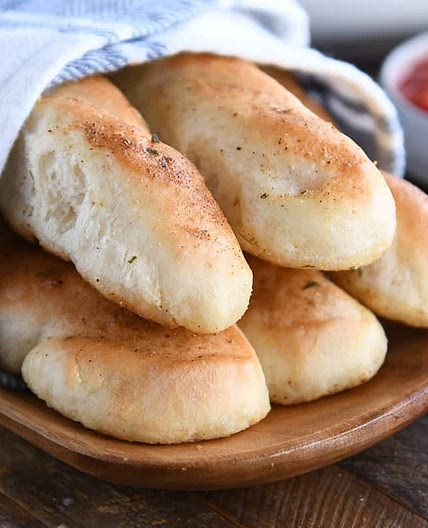Divine 1-Hour Breadsticks