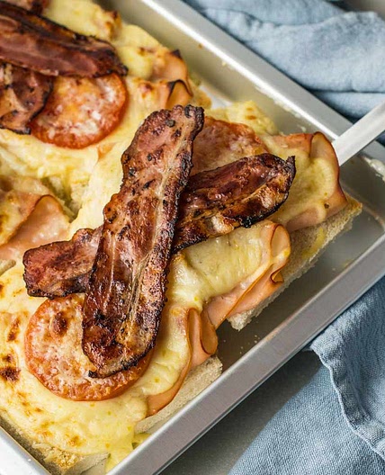 Kentucky Hot Brown Turkey Sandwich Recipe