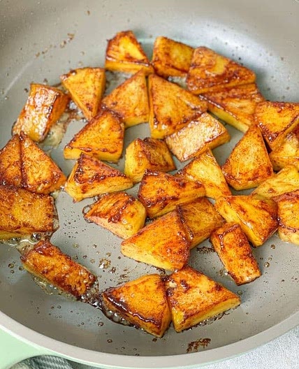 Caramelized Pineapple with Cinnamon and Honey