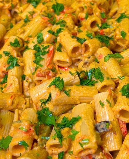 Cremige Überbackene Gemüse-Pasta