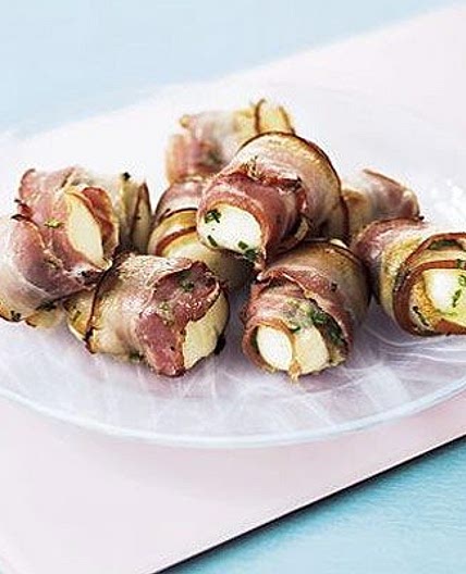 Halloumi & bacon rolls