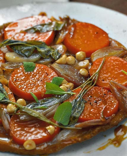 Tarte Tatin mit Süßkartoffeln und Salbei