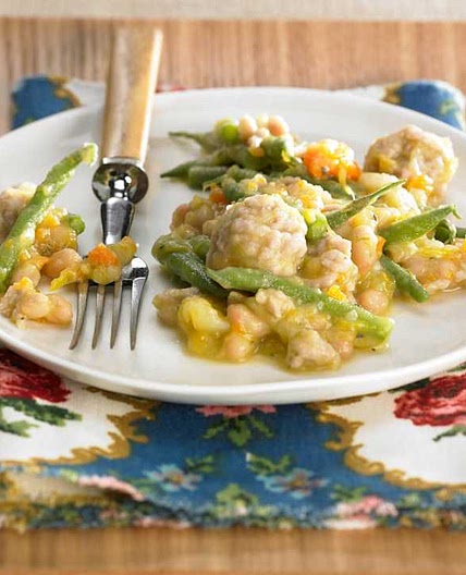 Bean stew with meatballs