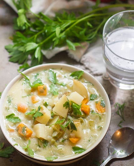 Vegan Dill Pickle Potato Chowder