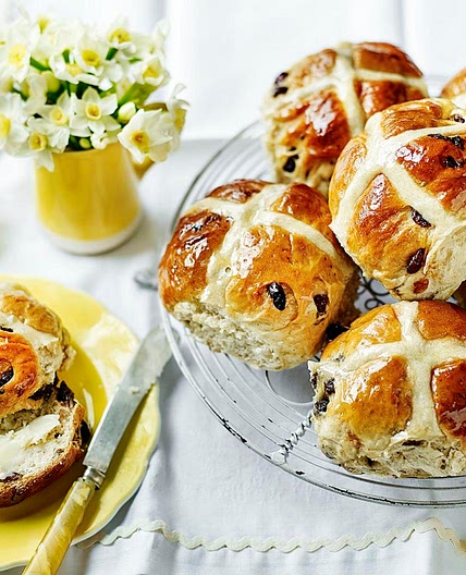 Mary Berry's hot cross buns