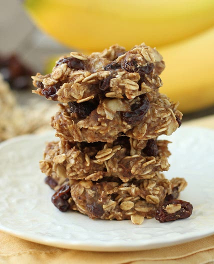 Flourless, No Added Sugar Oatmeal-Banana-Raisin Cookies