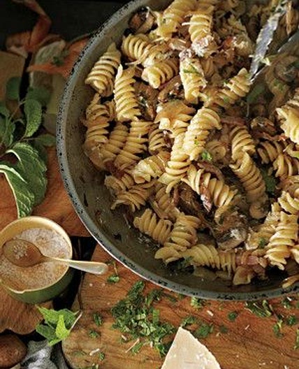 Fusilli with Bacon, Onions, and Mushrooms