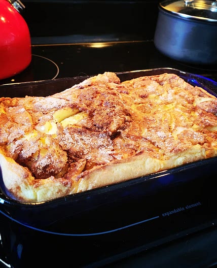 Gamma's Pannekoeken – Baked Apple Pancake